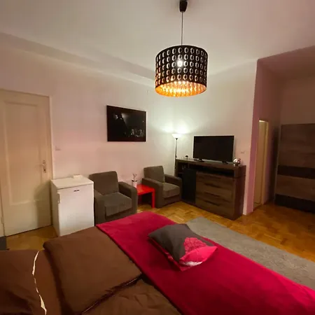 Homestay Monolit Center