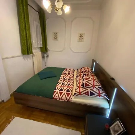 Monolit Center Kwatera prywatna Budapeszt
