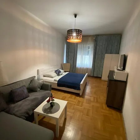 Monolit Center *